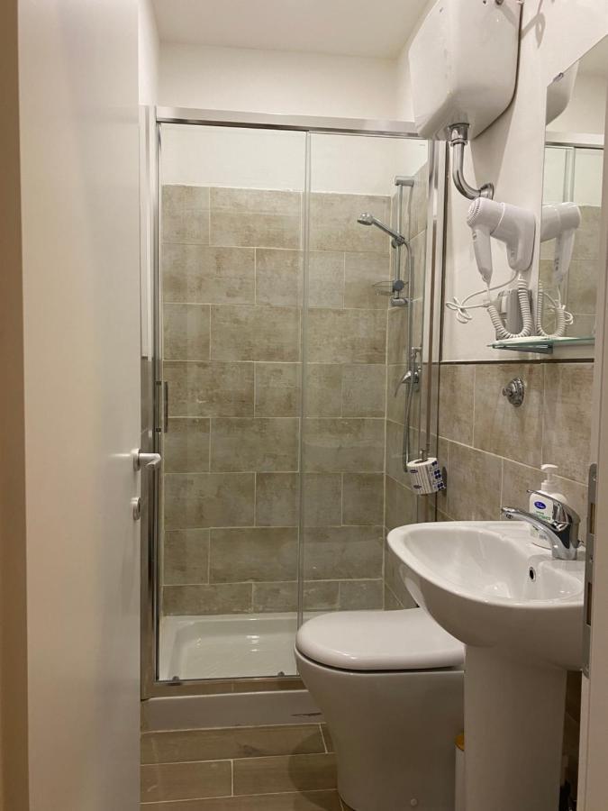 Eureka Rooms Рим Екстер'єр фото